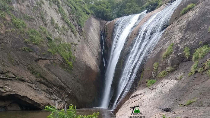 Anju Veedu Waterfalls Kodaikanal