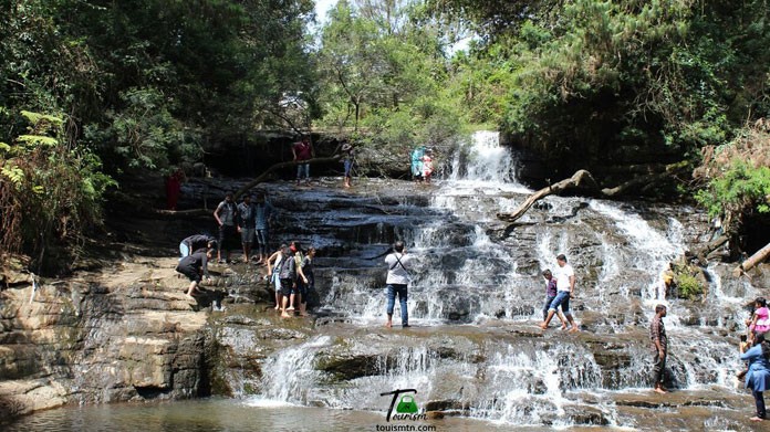 Vattakanal Falls - Famous tourist places to visit in Kodaikanal